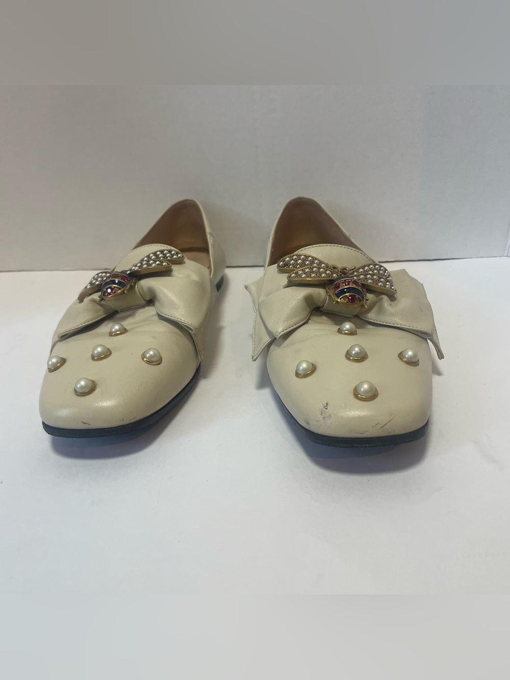 Gucci Ivory Leather Bee Pearl Bow Ballet Flats Size 37 Women’s Authentic Used
